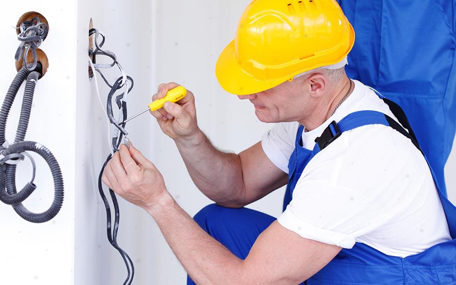 activité électricien Élancourt